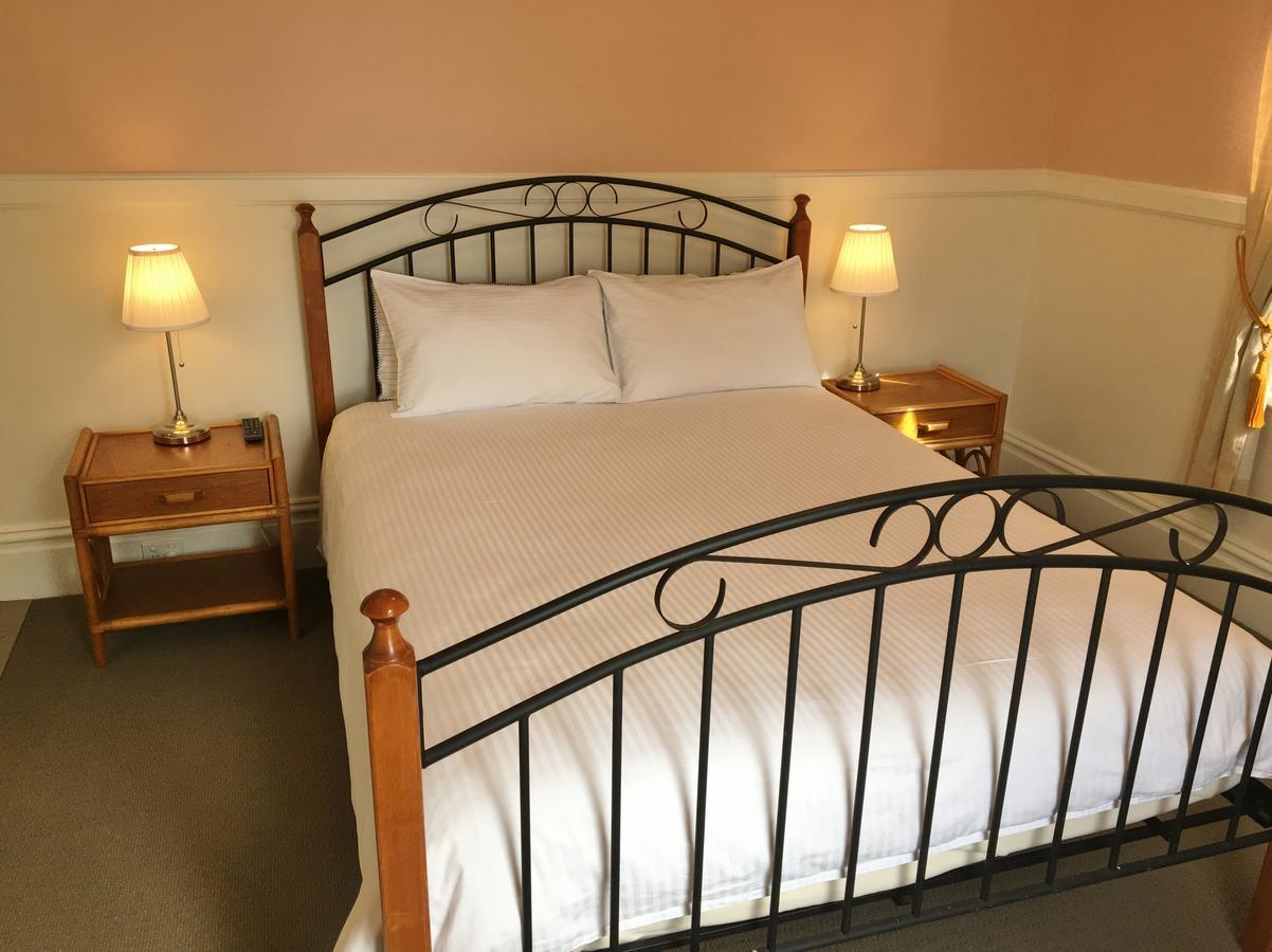 Settlers Arms Hotel Dungog 外观 照片