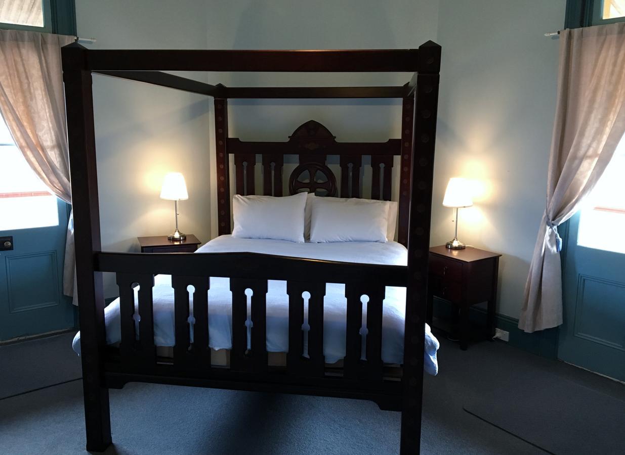 Settlers Arms Hotel Dungog 外观 照片